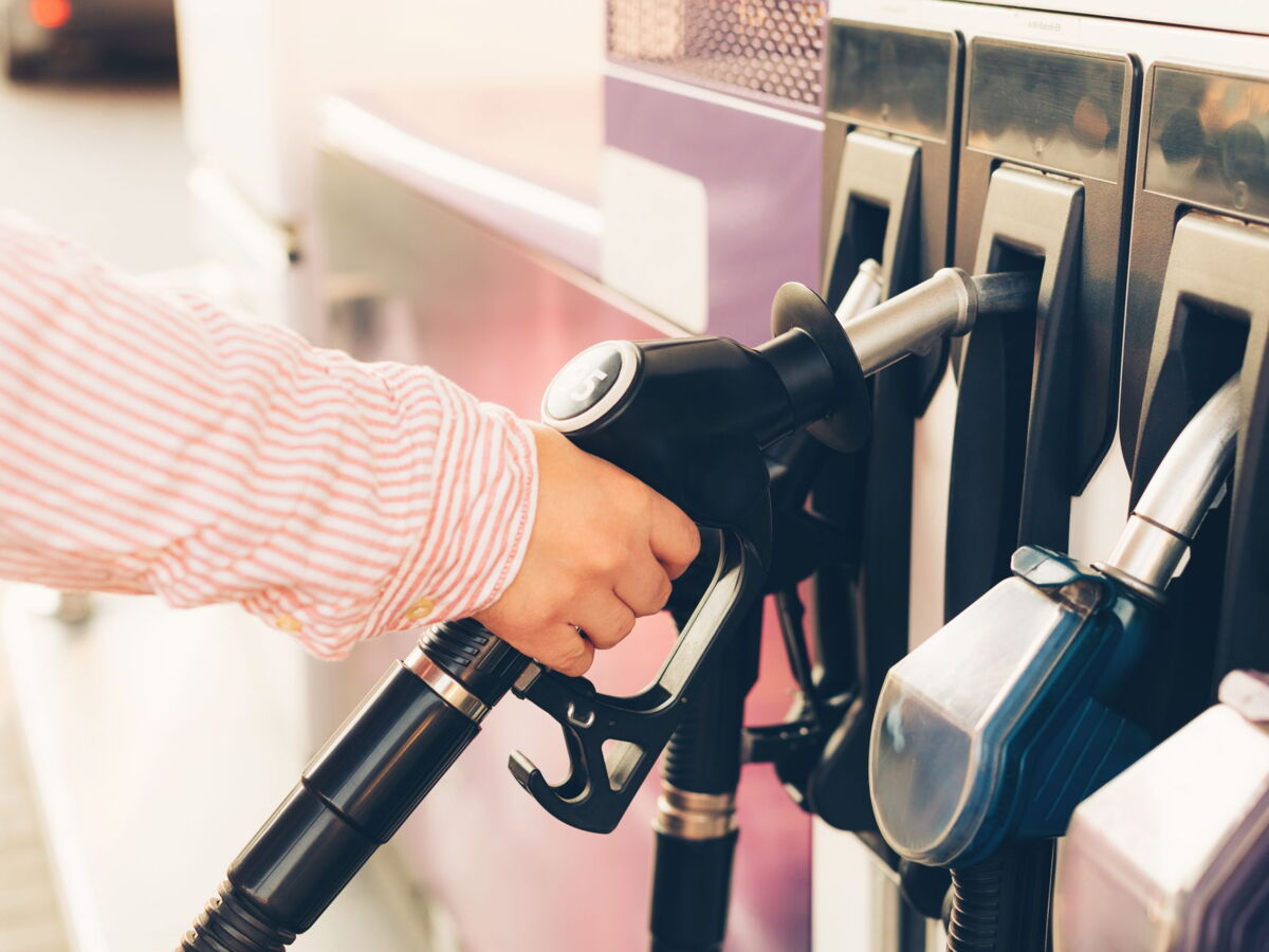 33 centimes d'augmentation pour le gazole en un mois : pourquoi les prix des carburants explosent-ils ?