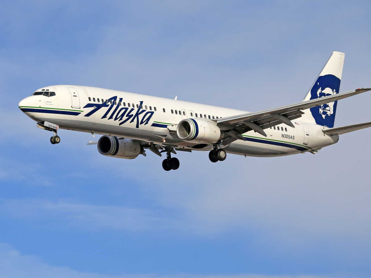 Ils menacent l'équipage et font débarquer tout un avion, ce que ce comportement peut coûter