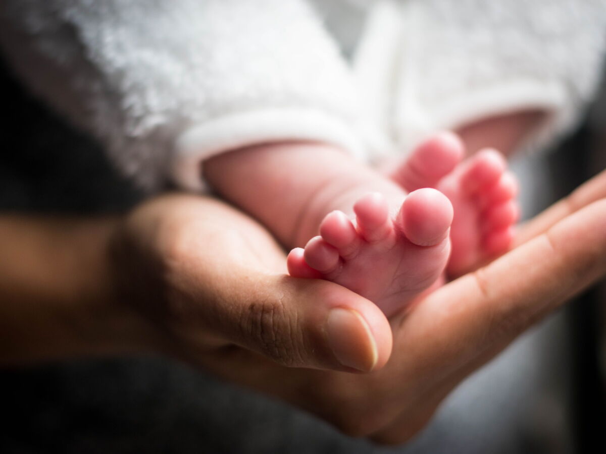 Nouveau congé de naissance : pourquoi votre indemnisation peut tarder plusieurs mois