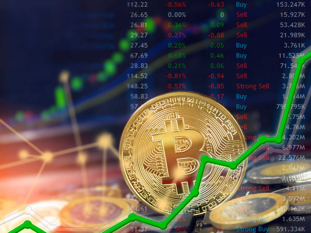 Le Bitcoin prend 10% en une nuit, que s'est-il passé pour la cryptomonnaie ?