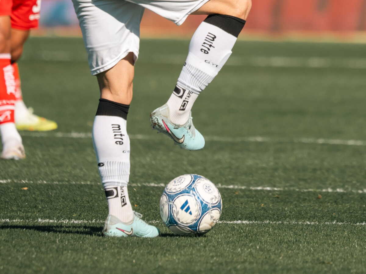 Quels clubs de Ligue 1 de football proposent les abonnements les plus abordables ?