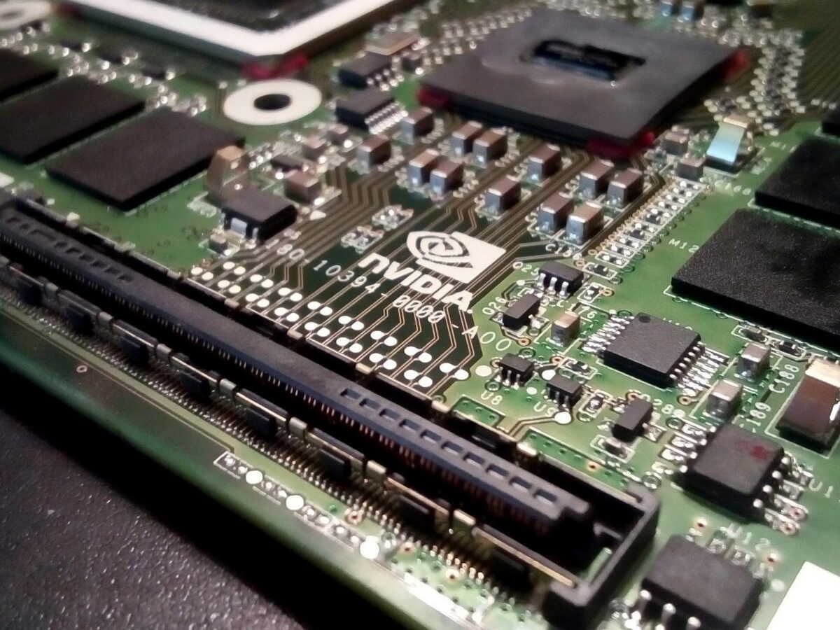 Nvidia : le bénéfice net au deuxième trimestre bondit, la demande dopée par l’IA devrait rester forte jusqu’en 2027