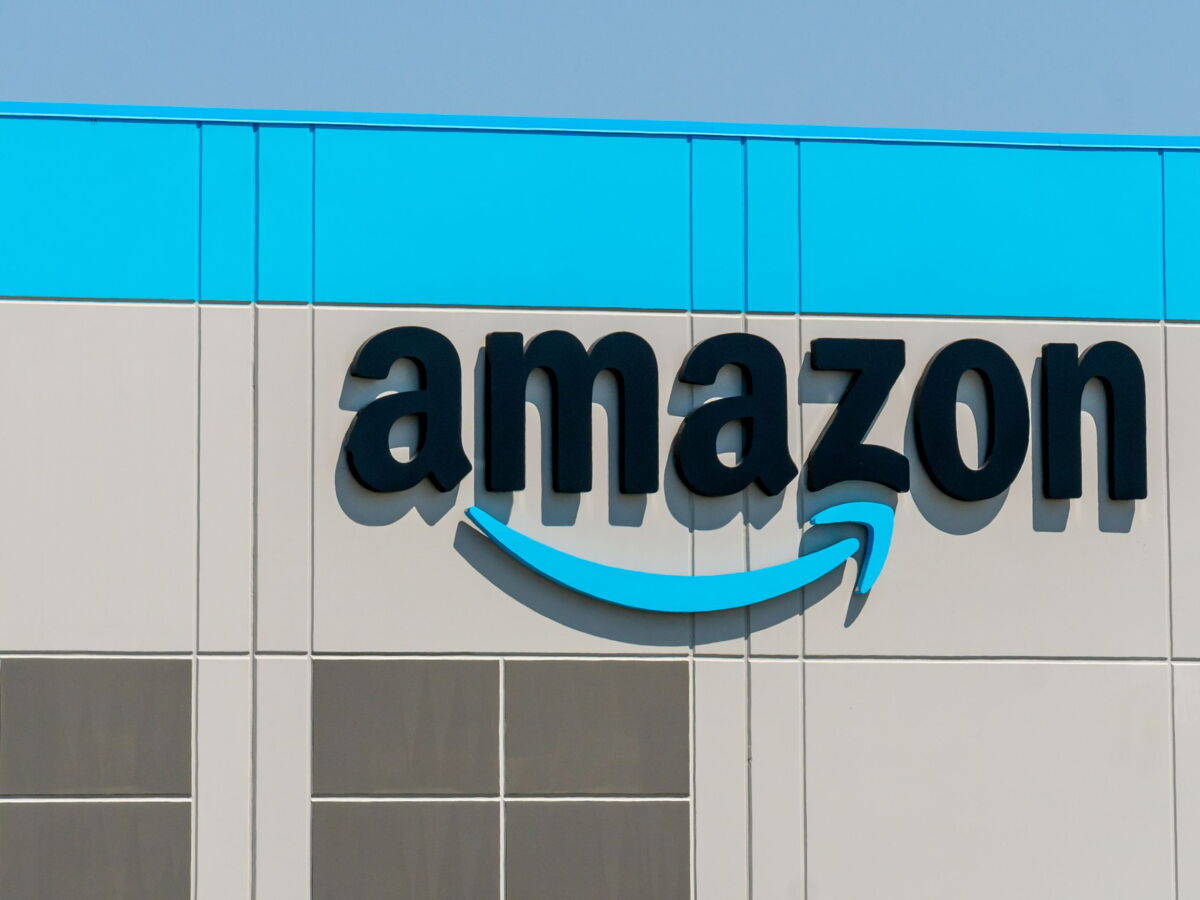 Amazon, poursuivi pour avoir gonflé en secret les prix de sa publicité en ligne, rejette les accusations