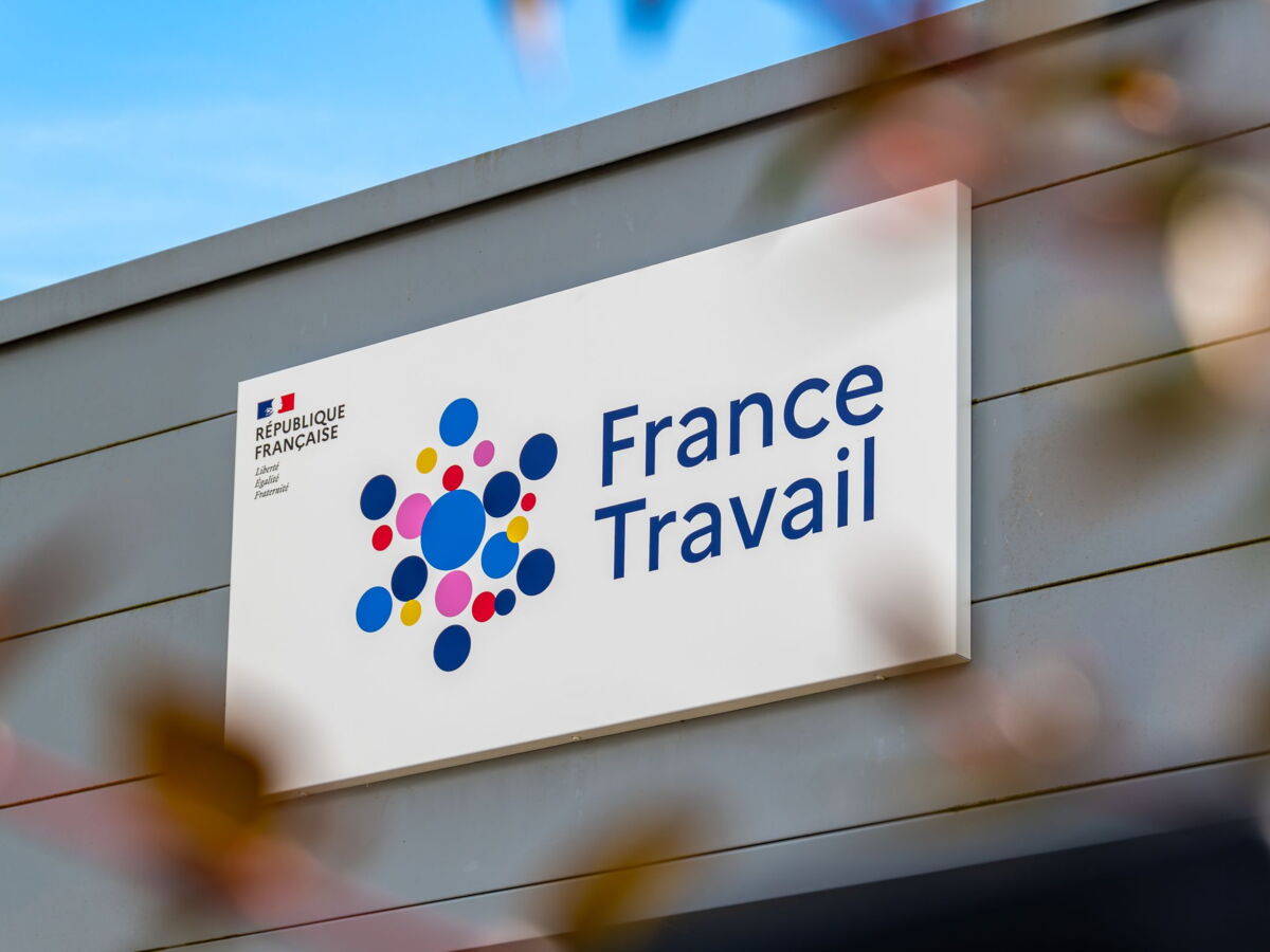 CAF, retraites, chômage : qui touche quoi, et quand, en septembre