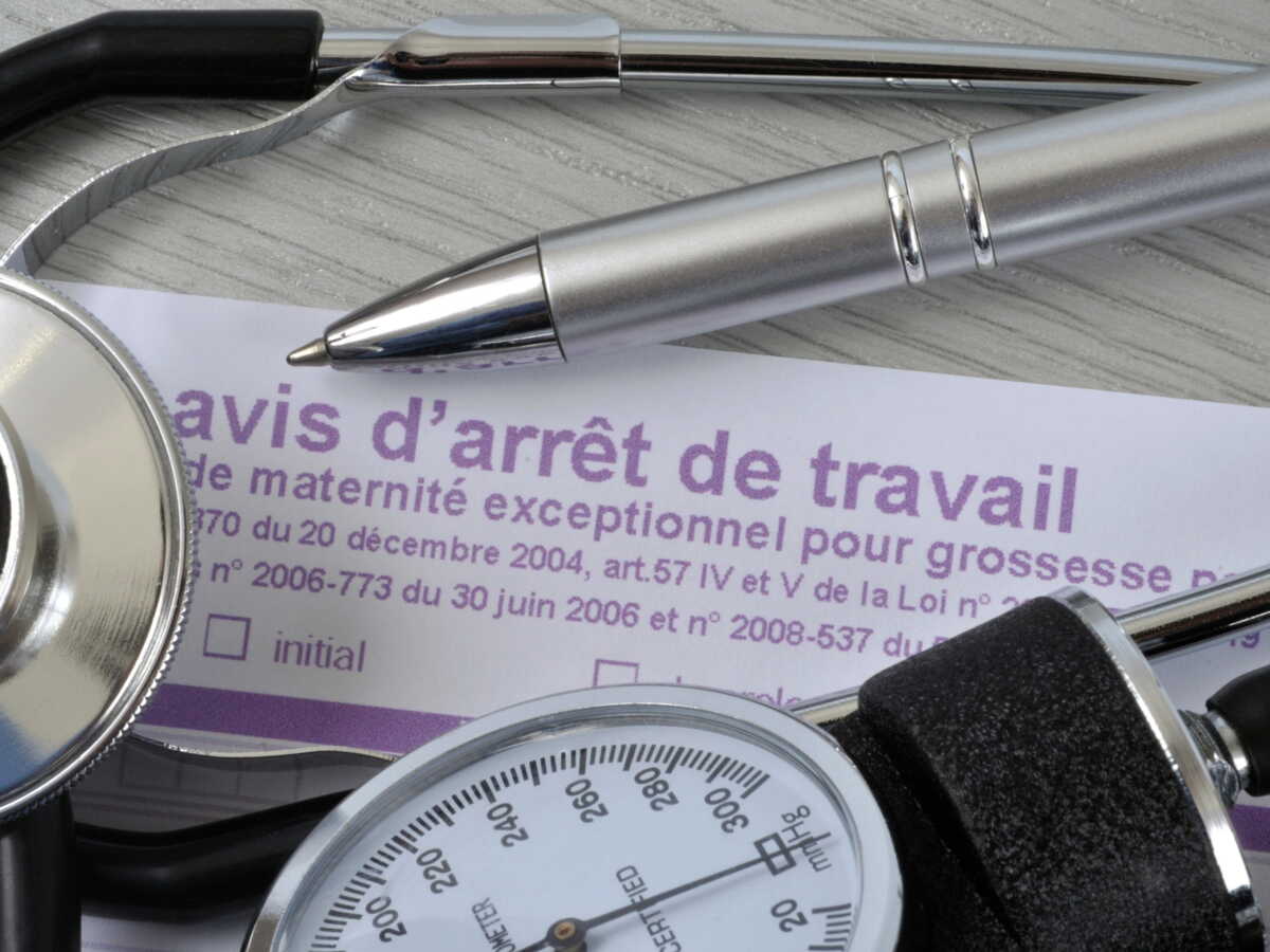 En arrêt maladie, elle continuait de travailler ailleurs, mais des avis Google la trahissent, son licenciement validé
