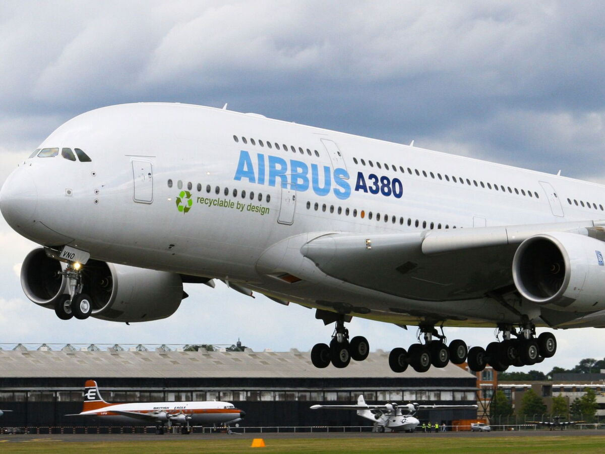 Airbus : les livraisons d'avions chutent en août, mais un record est toujours prévu pour 2026