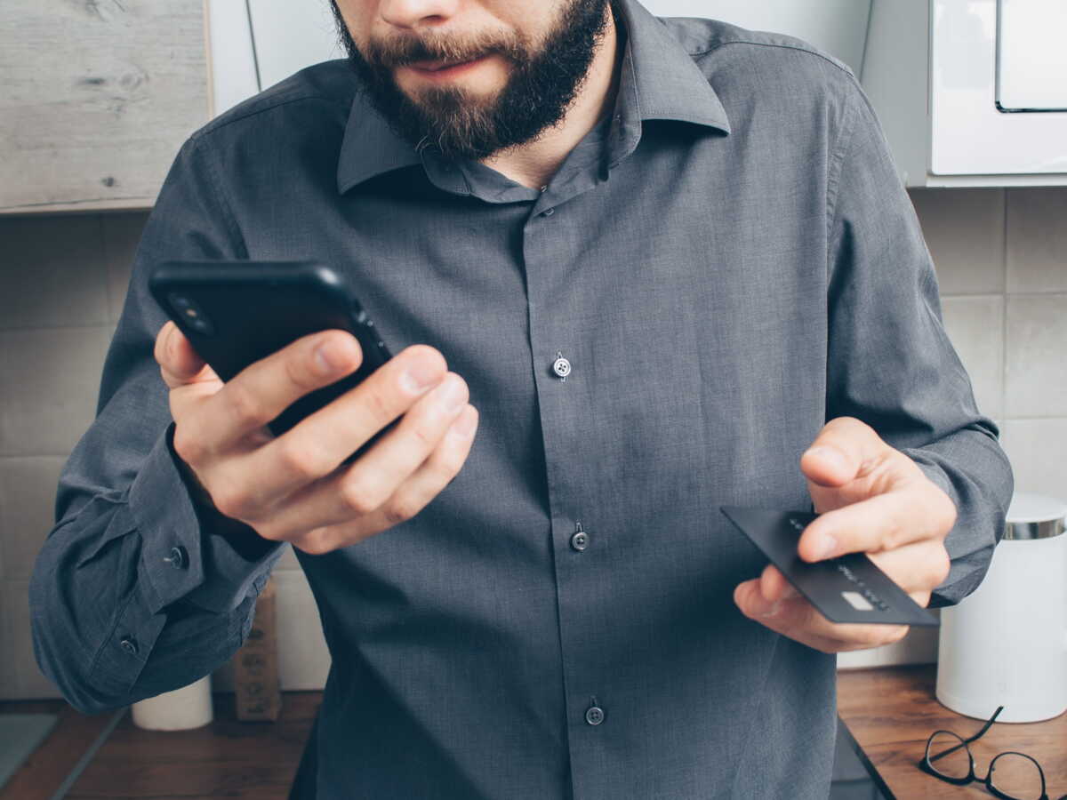 Arnaque à la banque : pourquoi il ne faut surtout pas «appuyer sur la touche 1» pour annuler une transaction