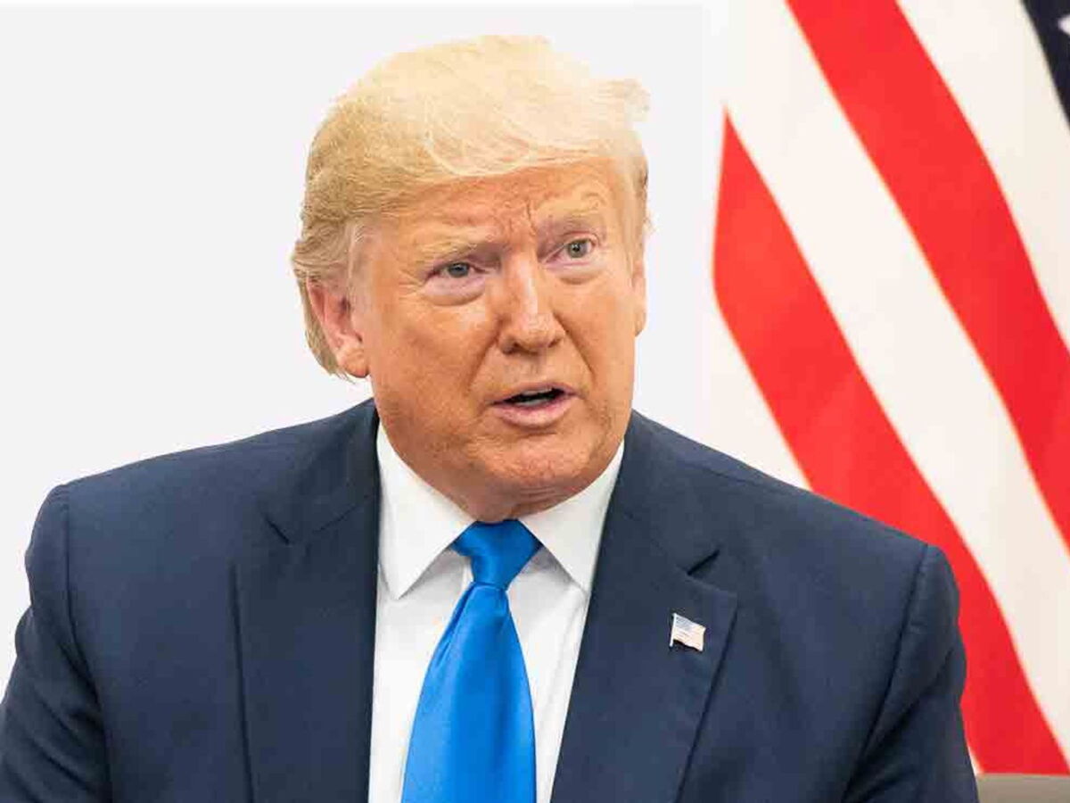 Droits de douane : Donald Trump menace de taxer lourdement l’UE après son rapprochement avec le Canada