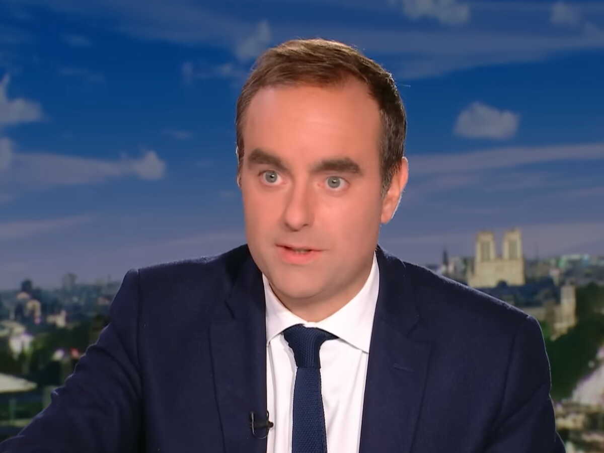 Fonctionnaires : ce que le gel du point d’indice va changer pour leur salaire en 2027