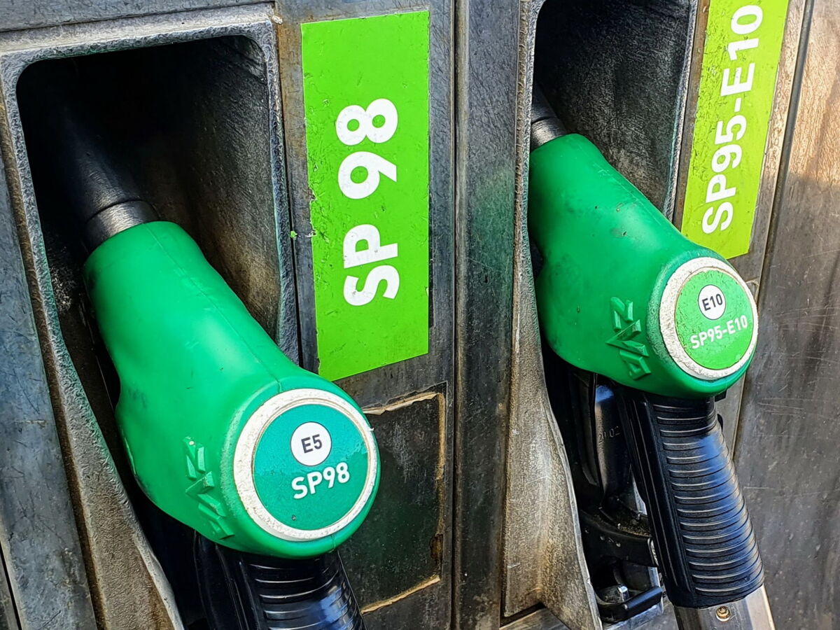 Prix des carburants : l'association 40 millions d'automobilistes réclame une baisse des taxes, «un impôt sur le droit d'aller bosser»