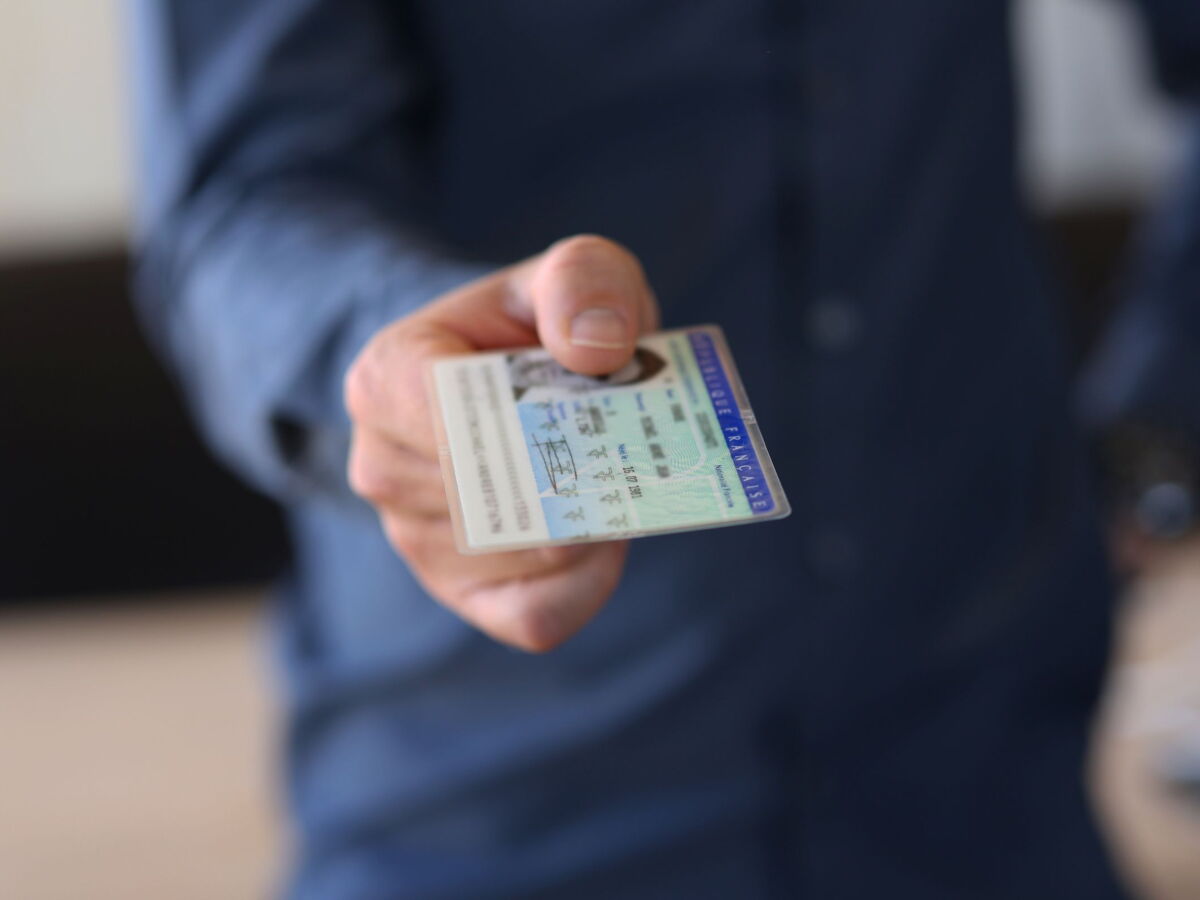 Perte de papiers : « On a tenté d'ouvrir un compte bancaire avec ma pièce d'identité »
