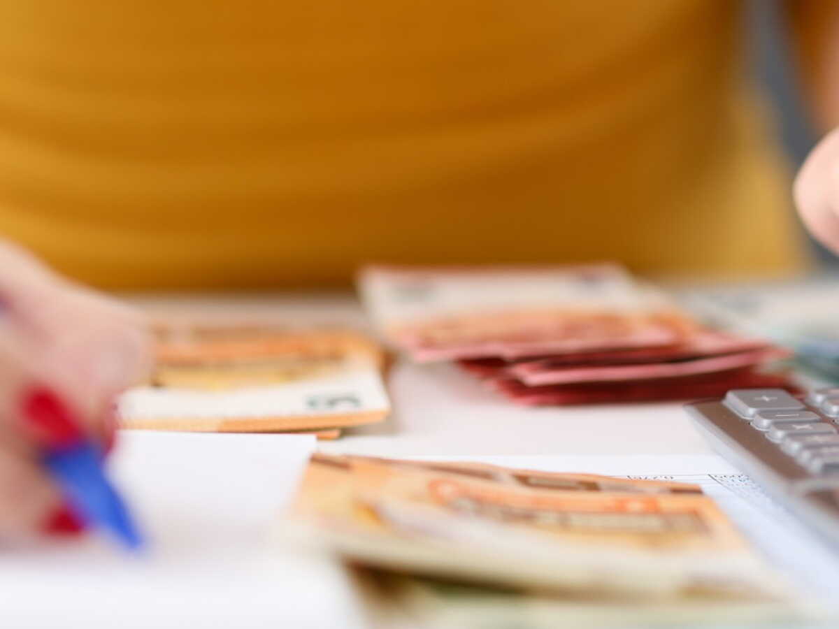 13,8 millions de Français vont voir leur compte débité par le fisc ce vendredi, voici pourquoi