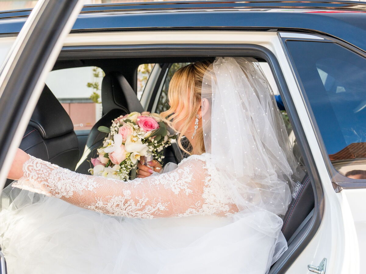 Près de 11 000 euros d'amende et 242 points de permis retirés après un cortège de mariage