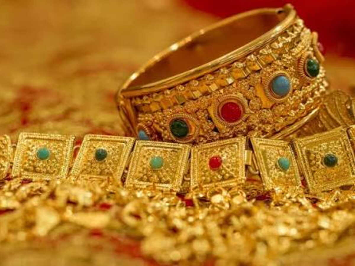 Pour boucler leurs fins de mois, des familles revendent leurs bijoux en or : combien peut rapporter le gramme d’or ?