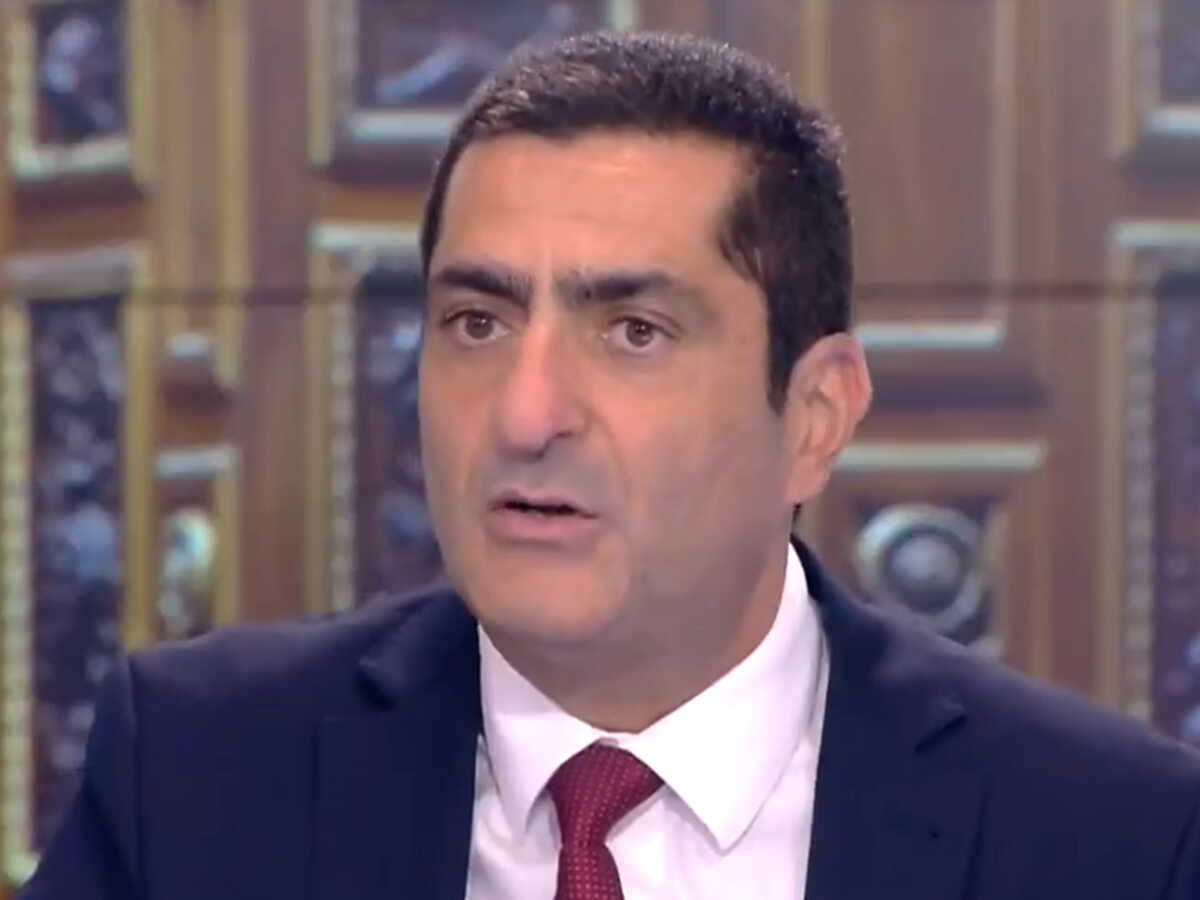 «La France va devoir se réformer dans la douleur, peut-être avec une tronçonneuse», prévient l'économiste Marc Touati