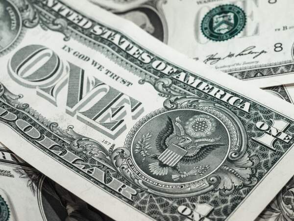 Dollar : l’évolution des fondamentaux devrait finir par plomber la devise