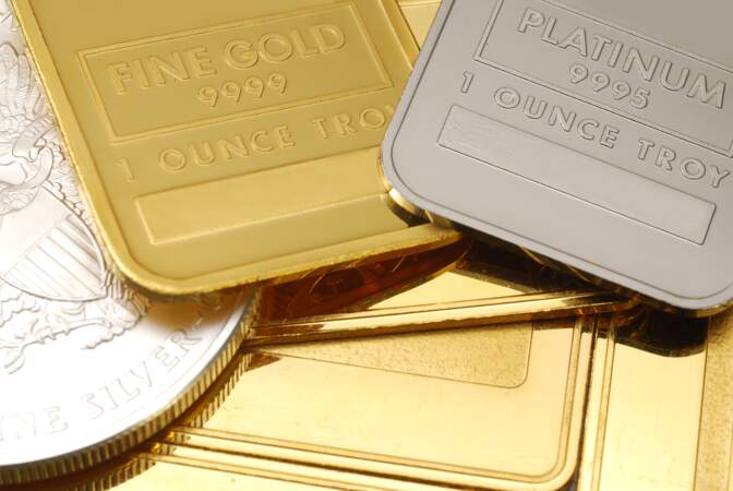 Le platine, un métal précieux délaissé qui marche désormais dans les pas de l’or