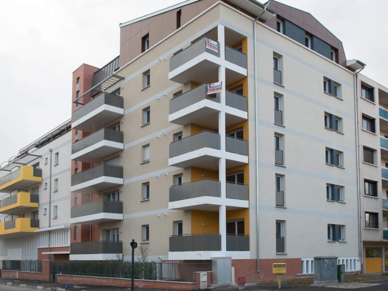 Dans cet immeuble de Toulouse, la réglementation frappe à tous les étages