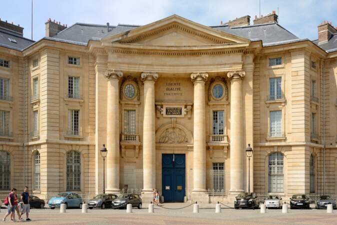 19.Université Paris 2 Panthéon-Assas 