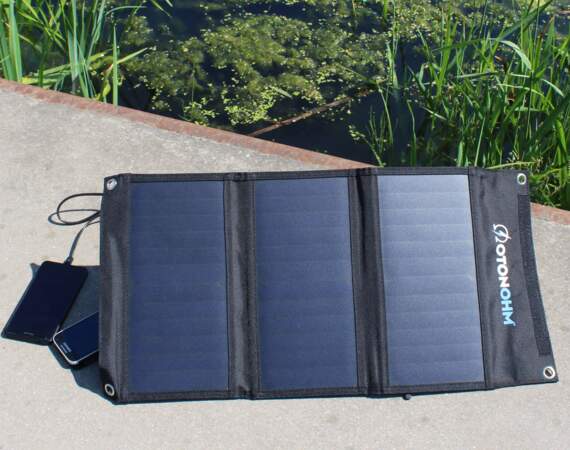 Le chargeur solaire résistant à l’eau 