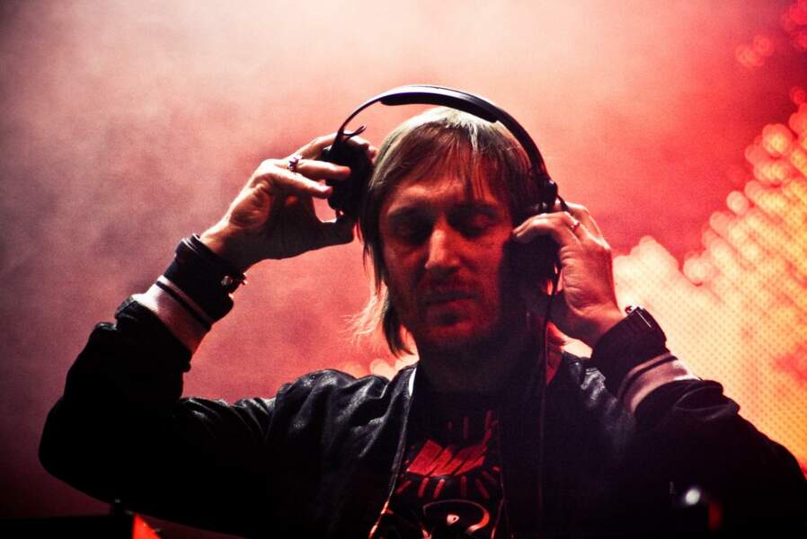 1 : David Guetta largement en tête avec 1 million de disques vendus en 2018