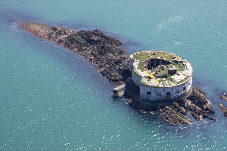 Une île fortifiée