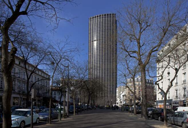 3 ans - La tour Montparnasse, Paris (1973) : 210 mètres