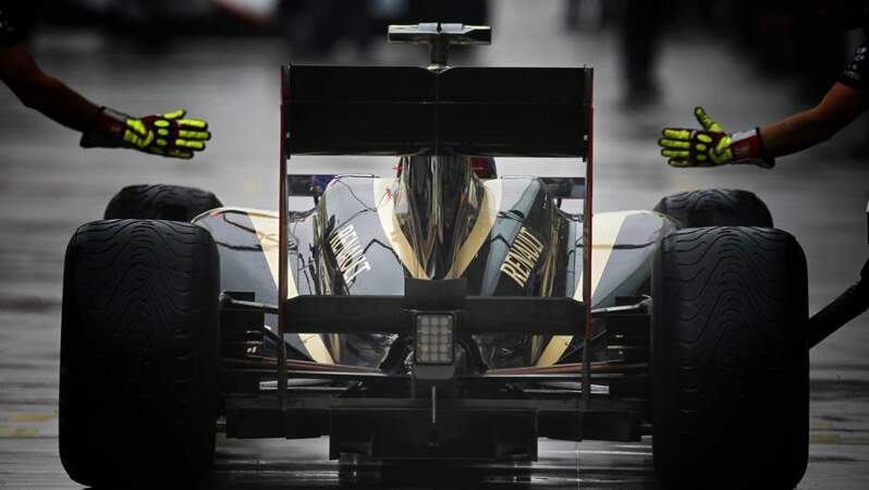2015 : Renault rachète Lotus et officialise son retour