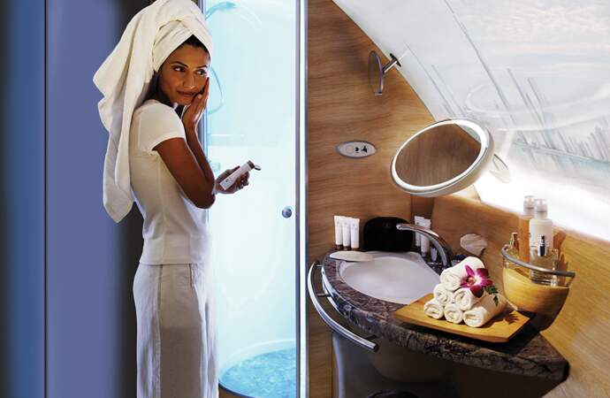 Emirates, une douche à 10 000 pieds d’altitude