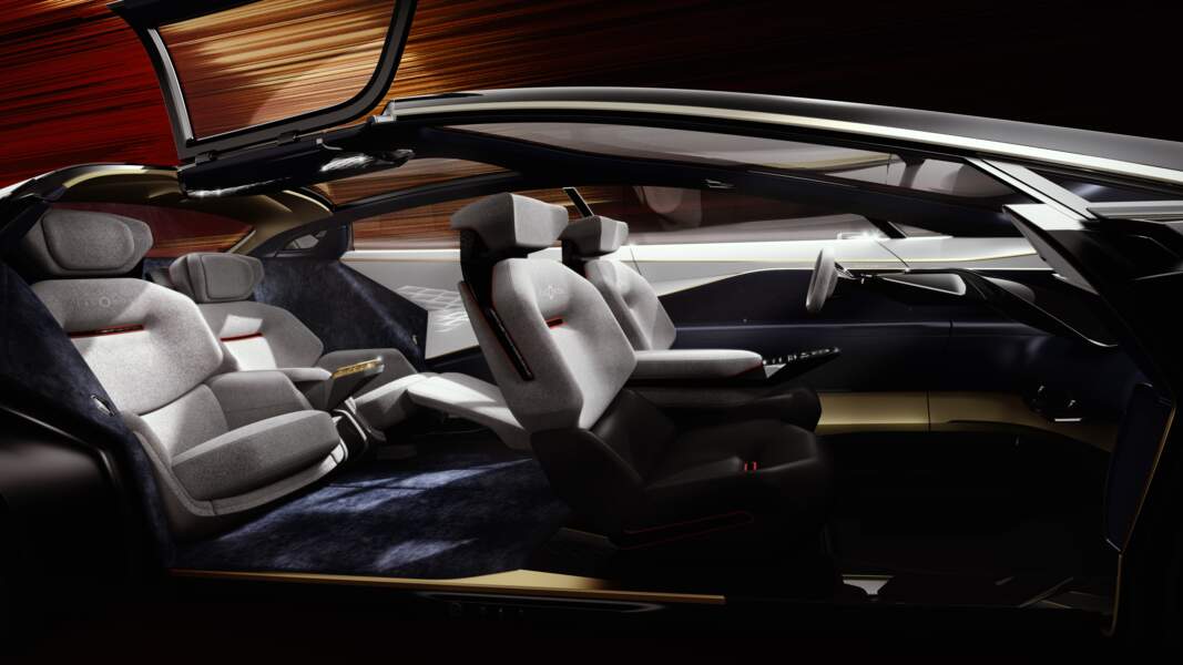 Aston Martin Lagonda Vision - Conduite autonome
