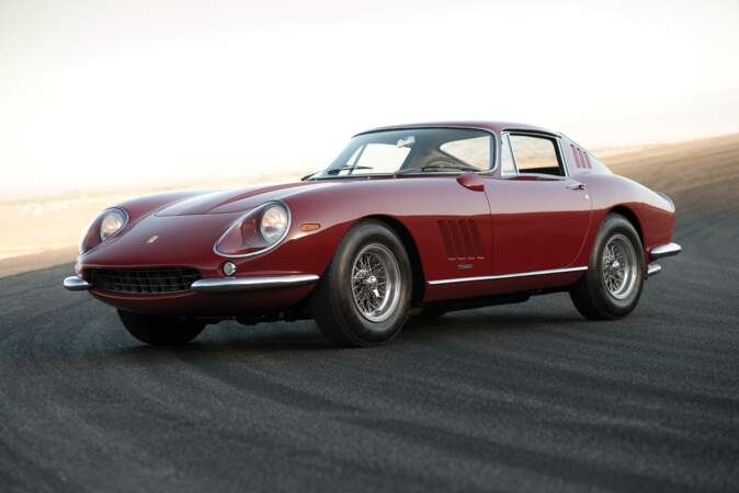 Ferrari 275 GTB/4 de 1967 - 8,8 millions d'euros