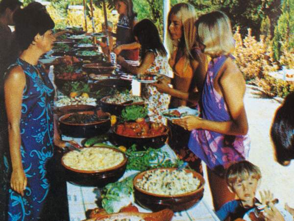 1965 : Les buffets font leur apparition 