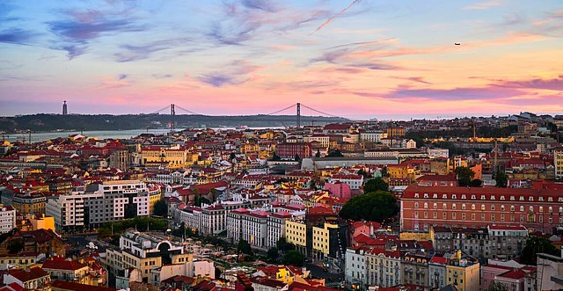 Contemplez le plus grand sapin de Lisbonne