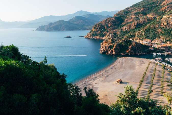 Des touristes viennent prendre le soleil Corse, ils repartent avec 3 millions d’euros !
